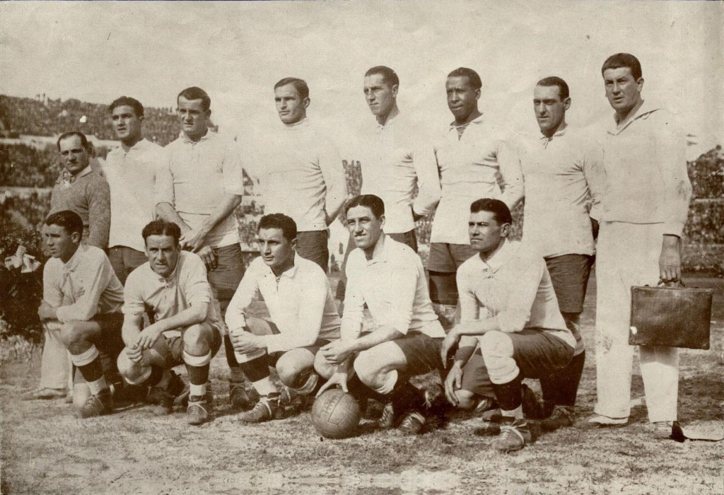 1930_fifa_world_cup_final_uruguay_ball